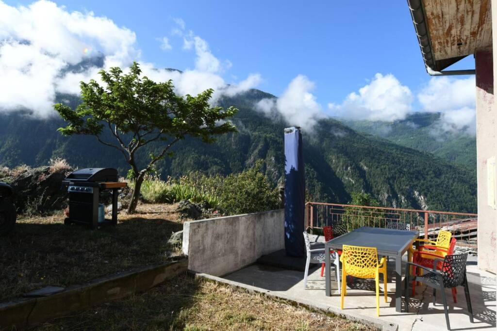 Logement Renove Avec Vue Panoramique La Saussaz Екстер'єр фото