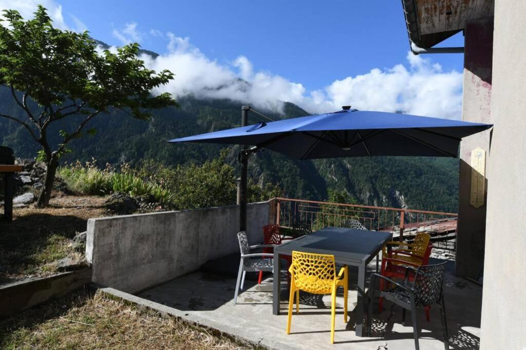 Logement Renove Avec Vue Panoramique La Saussaz Екстер'єр фото