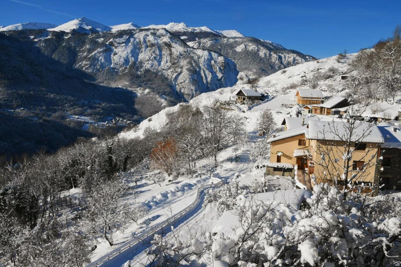 Logement Renove Avec Vue Panoramique La Saussaz Екстер'єр фото